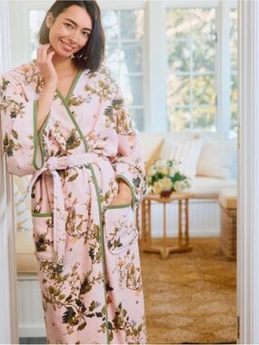 Weezie Robe